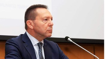 Η διαχείριση των “κόκκινων” δανείων στο επίκεντρο της συζήτησης τραπεζιτών – Στουρνάρα