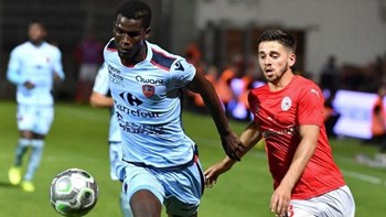 Έκλεισε τον Μπα μέχρι το 2023 ο Ολυμπιακός – ΒΙΝΤΕΟ