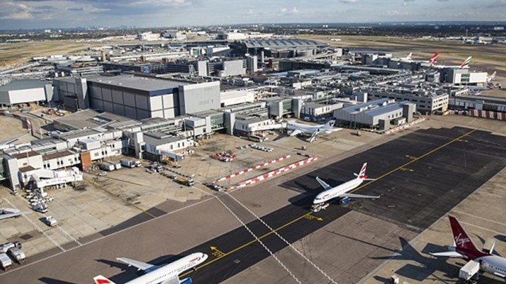 Δεν σχετίζεται με τρομοκρατία το περιστατικό με τα drones στο Γκάτγουικ