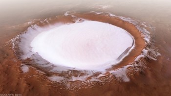 Χριστουγεννιάτικο κλίμα και στον Άρη: Κρατήρας μεταμορφώνεται σε πίστα του σκι