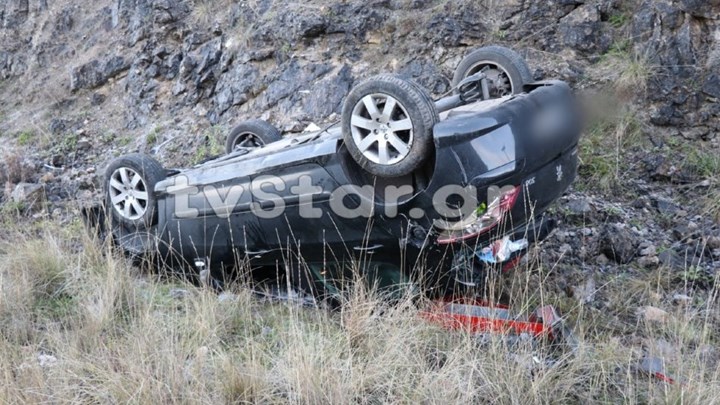 Τροχαίο για τρεις εφοριακούς – Ανετράπη το αυτοκίνητό τους λόγω παγετού – ΦΩΤΟ