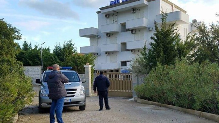 “Μια γροθιά” οι ομογενείς στη Χειμάρρα απέναντι στις μπουλντόζες του Ράμα – ΒΙΝΤΕΟ