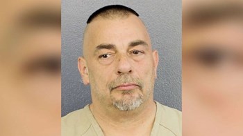 Μαχαίρωσε μέχρι θανάτου τη σύζυγό του και την πέταξε στα σκουπίδια – ΦΩΤΟ