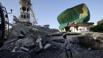 Αυτό ήταν το ολέθριο λάθος των Αρχών της Ινδονησίας στο φονικό τσουνάμι