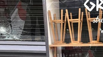 Διπλή ρατσιστική επίθεση σε ελληνικό εστιατόριο στο Μπέρμιγχαμ