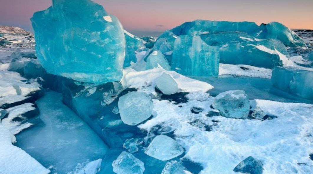 Παράδοξα του κόσμου: H Ισλανδία εισάγει πάγο…