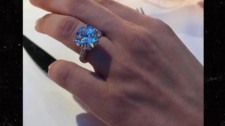 Διάσημος ηθοποιός έκανε πρόταση γάμου στην πρώην σύζυγό του – Μία περιουσία στοίχισε το μονόπετρο – ΦΩΤΟ