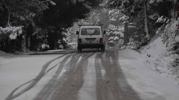 Διακοπή κυκλοφορίας στη Λεωφόρο Πάρνηθας από το τελεφερίκ