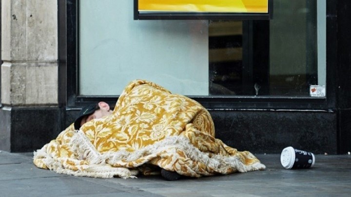 Τραγωδία στη Βαρσοβία: Έξι νεκροί από πυρκαγιά σε ξύλινο παράπηγμα