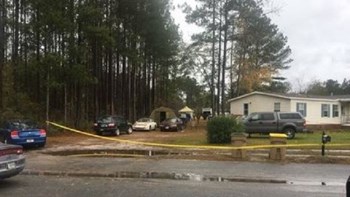 Φρίκη στις ΗΠΑ: Στον κήπο του σπιτιού του πατέρα τους βρέθηκαν τα πτώματα δύο εφήβων – ΦΩΤΟ