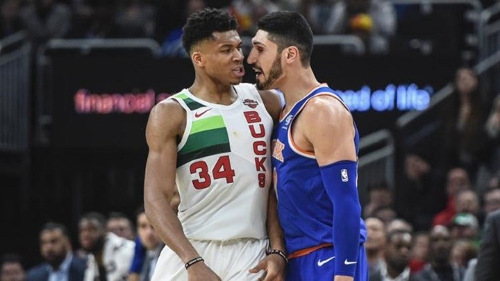 Αψιμαχία Αντετοκούμπο – Καντέρ – Αποβλήθηκε ο Τούρκος σέντερ – ΒΙΝΤΕΟ