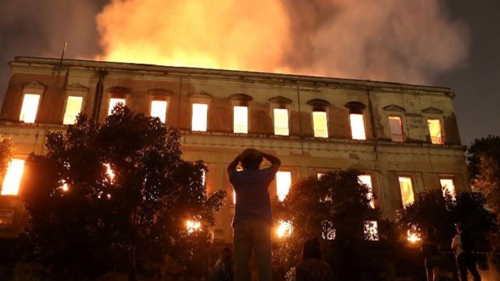 Φονική πυρκαγιά στη Γαλλία – Μία 20χρονη και δύο κοριτσάκια κάηκαν σε πολυκατοικία