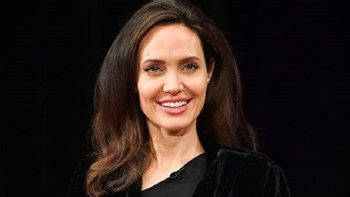 Έτοιμη η Αντζελίνα Τζολί να μπει στην πολιτική