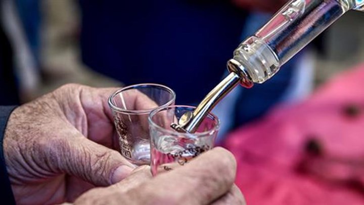 Τσίπουρο – “δηλητήριο” εντόπισε η ΑΑΔΕ