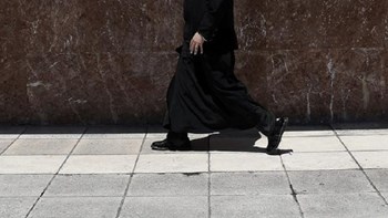 Λήστεψαν ιερέα στην Χαλκιδική
