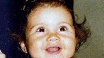 Αναγνωρίζετε το κοριτσάκι της φωτογραφίας; – Είναι γνωστή ηθοποιός