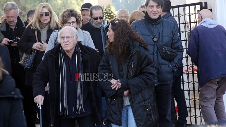 Το τελευταίο ”αντίο” στον Γιώργο Μοσχίδη – ΦΩΤΟ