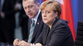 Τηλεφωνική επικοινωνία Μέρκελ – Ερντογάν – Τι συζήτησαν