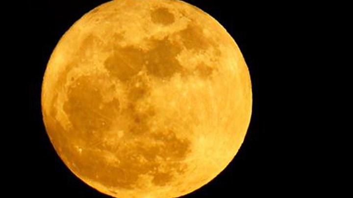 Έρχεται το σπάνιο «Σούπερ Ματωμένο Φεγγάρι του Λύκου»