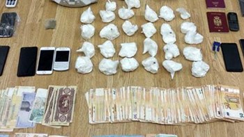 «Ξήλωσαν» διεθνές κύκλωμα ναρκωτικών που μετέφερε ηρωίνη και κοκαΐνη στην Ευρώπη