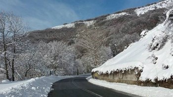 «Ντύθηκε» στα λευκά το Πήλιο