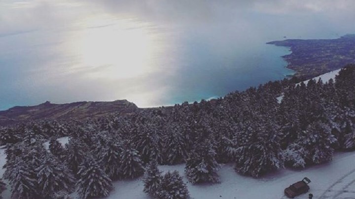 Δείτε τον χιονισμένο Αίνο στην Κεφαλλονιά από drone – BINTEO