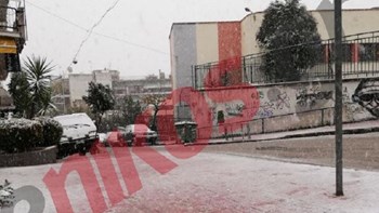 Χιονίζει στην πόλη της Λαμίας – ΦΩΤΟ αναγνώστη