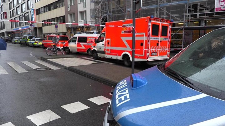 Πυροβολισμοί στην Κολωνία – Σε διαφορές ανάμεσα σε ομάδες αποδίδει το περιστατικό η αστυνομία