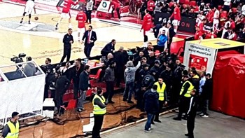 Ένταση στη φυσούνα του ΣΕΦ – ΦΩΤΟ