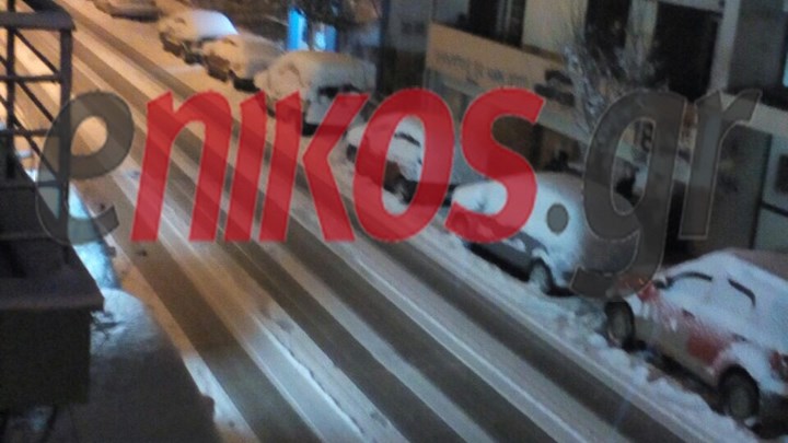 Σφοδρή χιονόπτωση στα Ιωάννινα – ΦΩΤΟ αναγνώστη