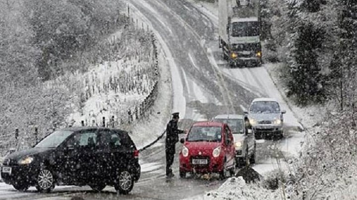 Καθηγητής προειδοποιεί: Πιθανό ένα νέο κύμα κακοκαιρίας όπως αυτό του Ιανουαρίου του 2017