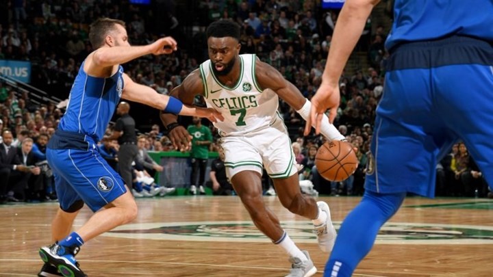 “Σφαλιάρα” των Σέλτικς σε Μάβερικς και Ντόντσιτς- Όλα τα αποτελέσματα του ΝΒΑ – ΒΙΝΤΕΟ