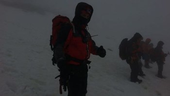 Αγωνία για ζευγάρι που χάθηκε στην Πάρνηθα – Σε εξέλιξη επιχείρηση εντοπισμού