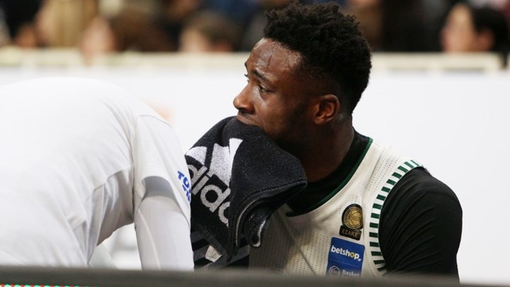 Έφυγε από το ΟΑΚΑ για εξετάσεις ο Αντετοκούνμπο