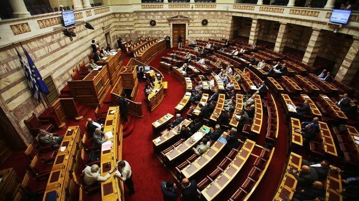 Κατατέθηκε στη Βουλή η τροπολογία για το σύστημα διορισμού των εκπαιδευτικών για την επόμενη τριετία