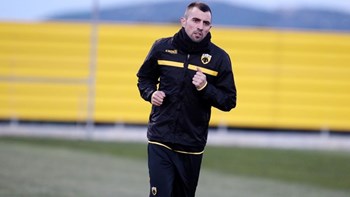 «Κουμπώνει» στην ΑΕΚ ο Κρίστιτσιτς – Πρόβλημα με Γαλανόπουλο