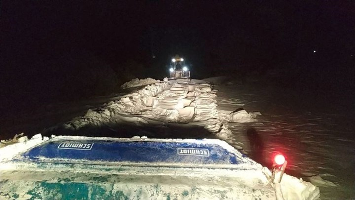 Πατέρας και το μόλις 12 μηνών παιδί του εγκλωβίστηκαν λόγω κακοκαιρίας