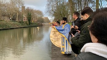 Για πρώτη φορά γιόρτασαν τα Θεοφάνεια στα ολλανδικά κανάλια – ΦΩΤΟ