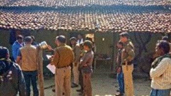 Ανθρωποκυνηγητό για τον κανίβαλο που έσφαξε τη μητέρα του και ήπιε το αίμα της – ΦΩΤΟ