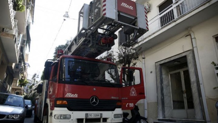 Από μία τοστιέρα φαίνεται να ξεκίνησε η φωτιά στο διαμέρισμα της Καλλιθέας – Τι δηλώνει η μητέρα των παιδιών