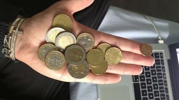 Τα 11 επιδόματα και οι αμοιβές που θα αυξηθούν μαζί με τον κατώτατο μισθό