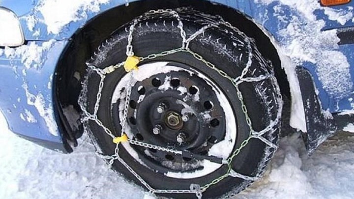 Δείτε ποιοι δρόμοι παραμένουν κλειστοί και πού χρειάζονται αλυσίδες