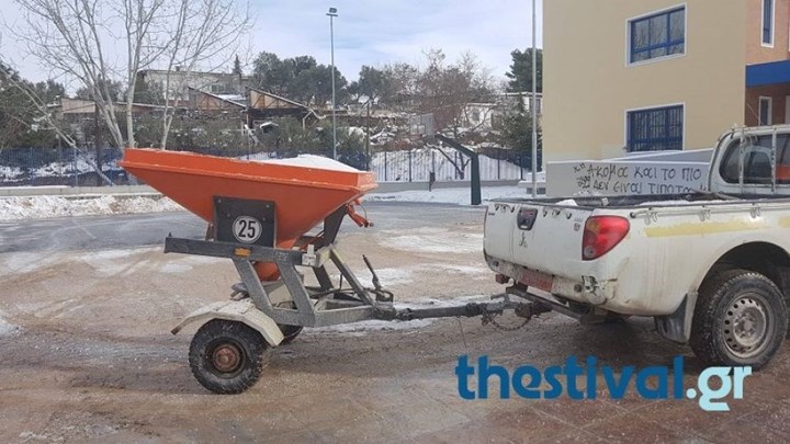 Κλείνουν τα σχολεία στη Θεσσαλονίκη λόγω του χιονιά