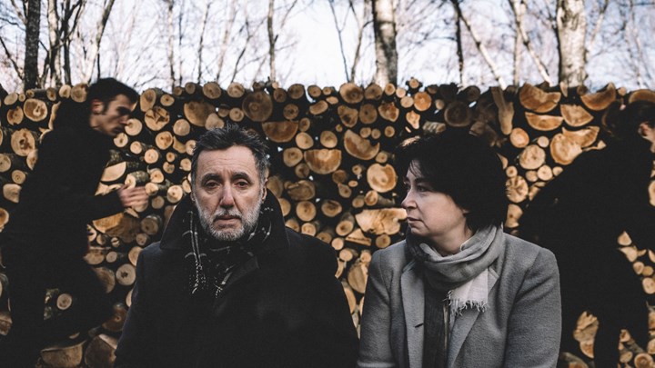 «Πυρκαγιές» έρχονται να λιώσουν τον… πάγο στο ΚΘΒΕ – Οι πρώτες πόζες στο enikos.gr