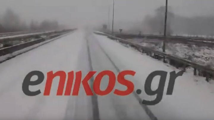 Χιονόπτωση στην Εθνική Οδό στην Καβάλα – ΒΙΝΤΕΟ