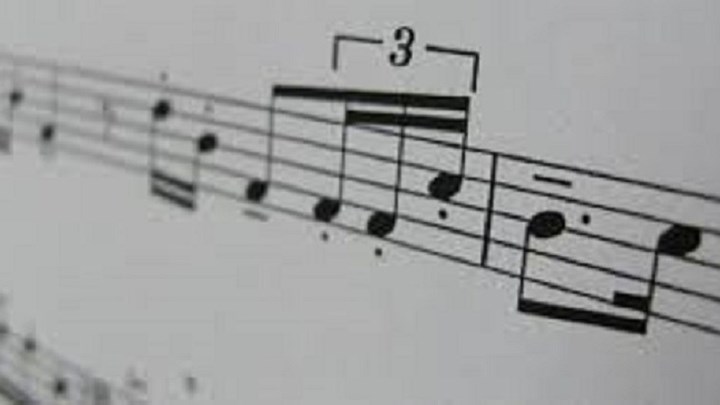 Σε οριστική διαθεσιμότητα καθηγήτρια που μέθυσε μαθητές της και έκανε σεξ μαζί τους – ΦΩΤΟ