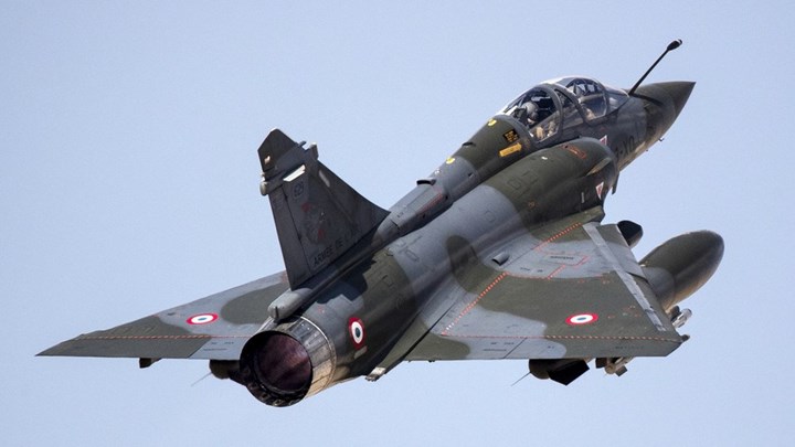 Εντοπίστηκαν συντρίμμια του Mirage 2000 που χάθηκε στη Γαλλία – Σε εξέλιξη η έρευνα – ΤΩΡΑ