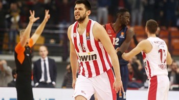 Ρεάλ – Ολυμπιακός 28-23 (10′)