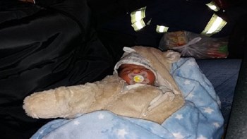 Ένα βρέφος τριών ημερών απεγκλωβίστηκε από τα χιόνια στα Γρεβενά – ΦΩΤΟ