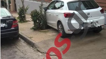 Και παρκάρει στο πεζοδρόμιο και καταστρέφει το δέντρο – ΦΩΤΟ αναγνώστη